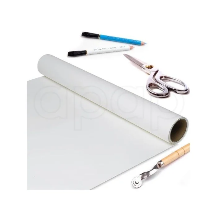 Must-Have Střihový papír 70cm/10mrole