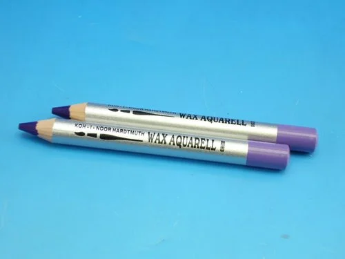 Pastelka fialová WAX akvarelová 8280/13 Aktuální